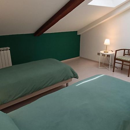 Centro Storico-Mansarda Verde Con Terrazzino E A/C Asti Eksteriør bilde